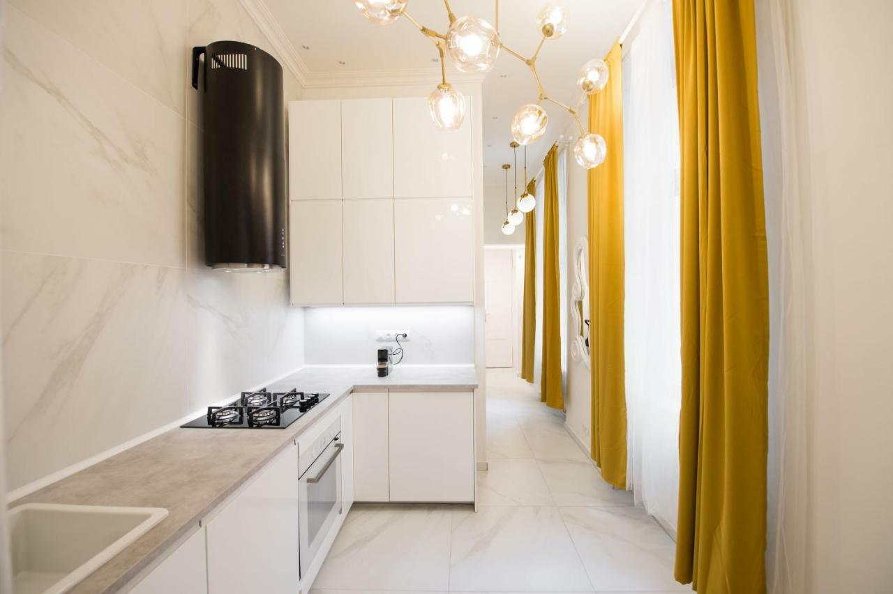 פראג Dali Wenceslas Square Apartment מראה חיצוני תמונה