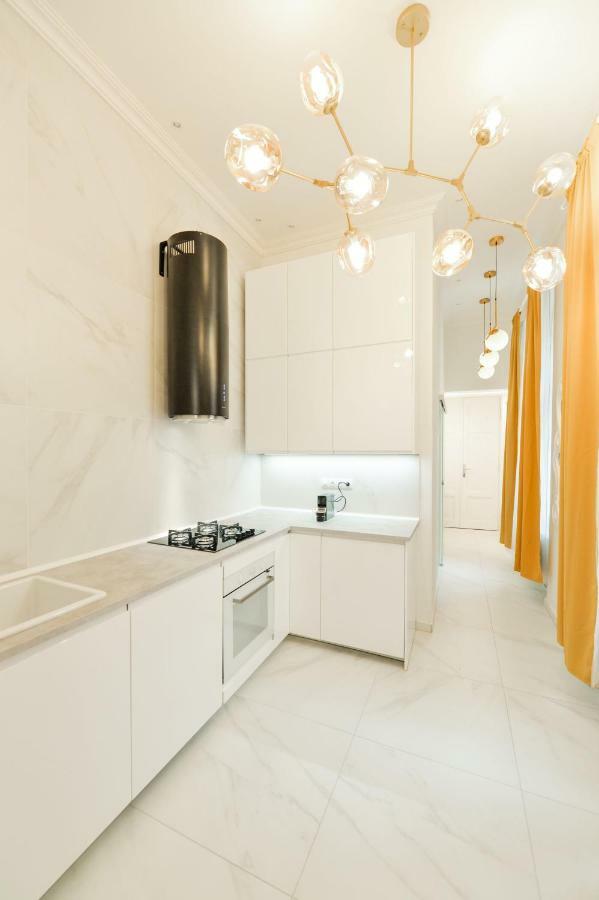 פראג Dali Wenceslas Square Apartment מראה חיצוני תמונה