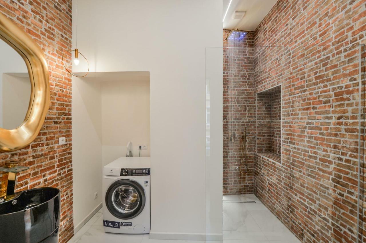 פראג Dali Wenceslas Square Apartment מראה חיצוני תמונה
